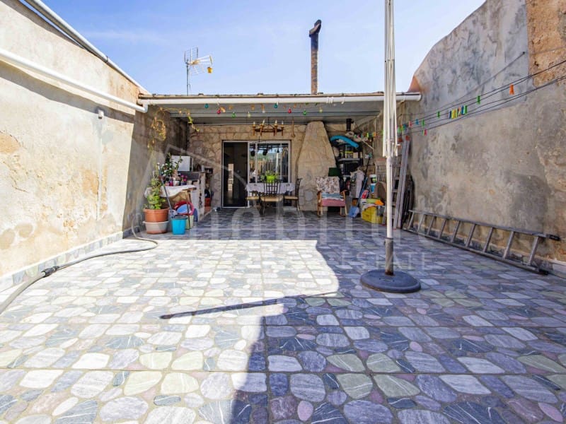 2 soveværelse Byhus til salg i Los Montesinos - € 129.900 (Ref: 8334137)