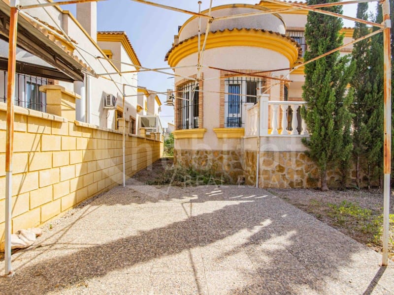 3 sovrum Villa till salu i Los Montesinos med garage - 210 000 € (Ref: 8419988)