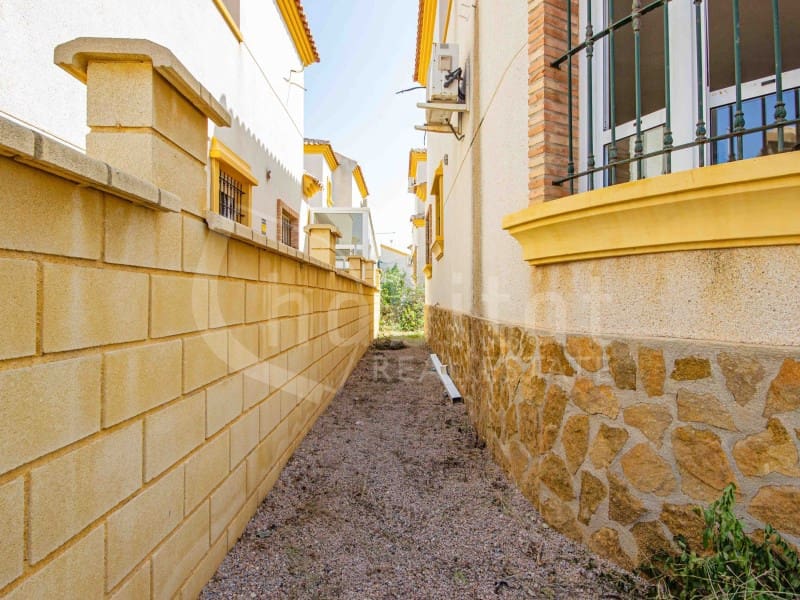 3 sovrum Villa till salu i Los Montesinos med garage - 210 000 € (Ref: 8419988)