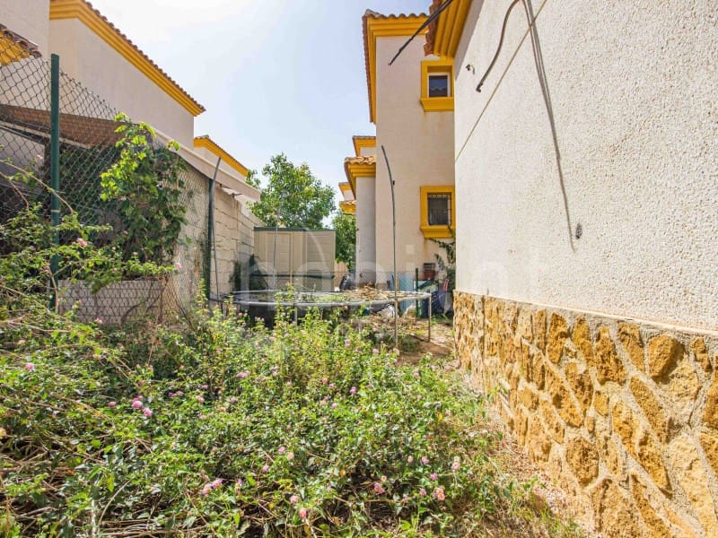 3 sovrum Villa till salu i Los Montesinos med garage - 210 000 € (Ref: 8419988)