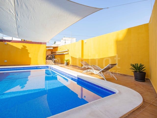 4 bedroom Townhouse for sale in Los Montesinos with pool garage - € 285,000 (Ref: 8442677)