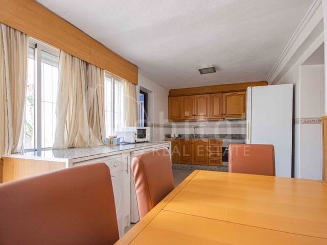 4 bedroom Townhouse for sale in Los Montesinos with pool garage - € 285,000 (Ref: 8442677)