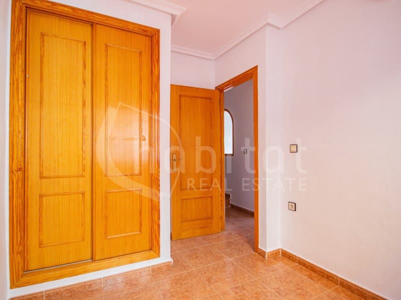 3 makuuhuone Omakotitalo myytävänä paikassa Los Montesinos - 171 000 € (Ref: 8597426)