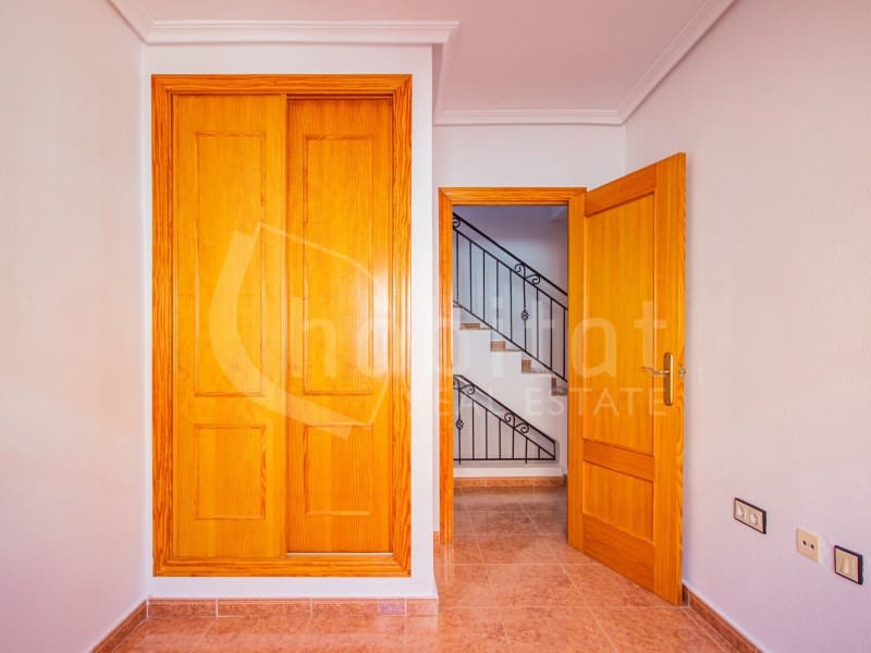 3 makuuhuone Omakotitalo myytävänä paikassa Los Montesinos - 171 000 € (Ref: 8597426)