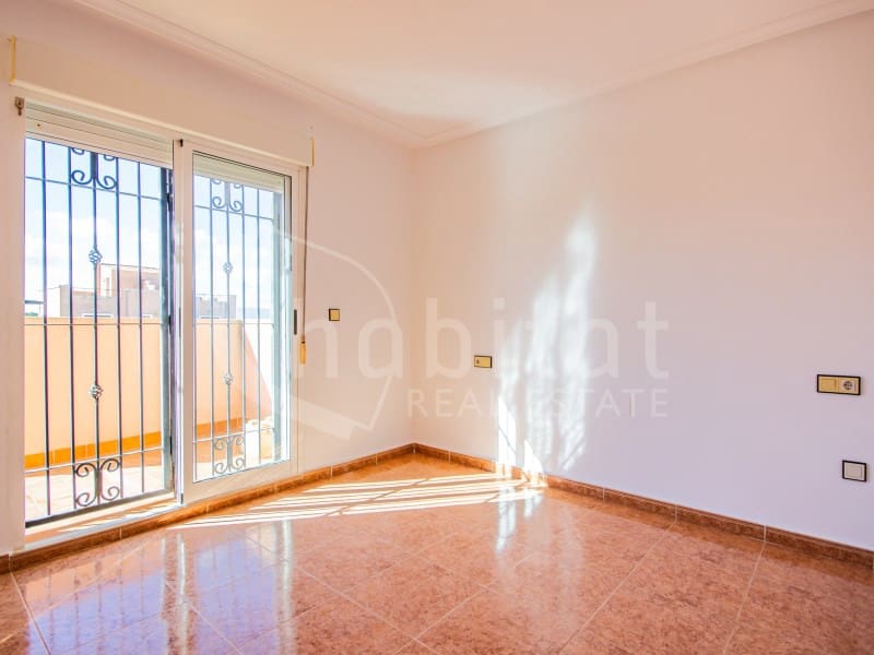 3 makuuhuone Omakotitalo myytävänä paikassa Los Montesinos - 171 000 € (Ref: 8597426)