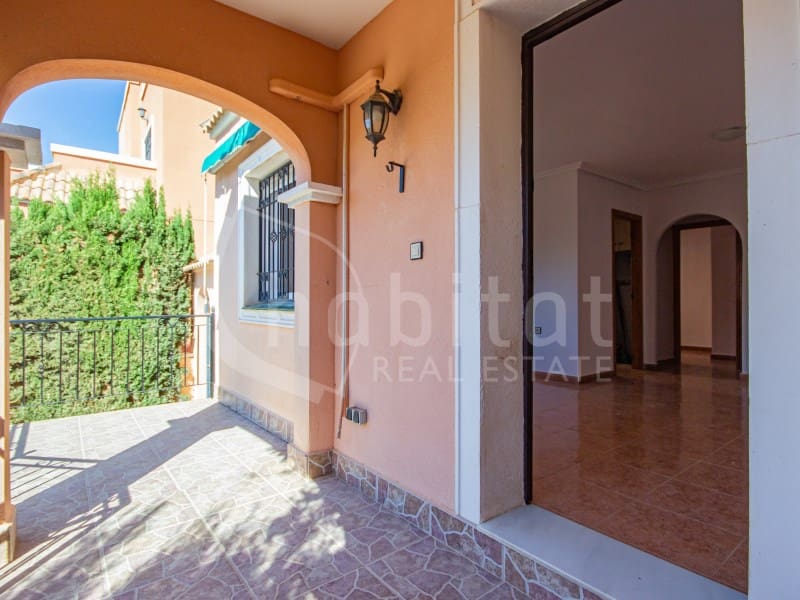 3 makuuhuone Omakotitalo myytävänä paikassa Los Montesinos - 171 000 € (Ref: 8597426)