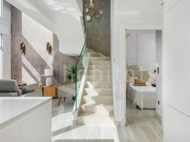 Chalet de 3 habitaciones en Los Montesinos en venta con piscina garaje - 480.000 € (Ref: 8657048)