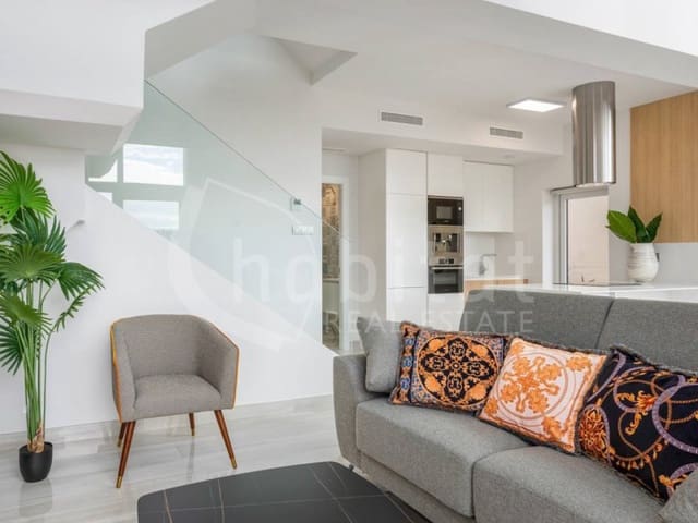 Chalet de 3 habitaciones en Los Montesinos en venta con piscina garaje - 480.000 € (Ref: 8657048)