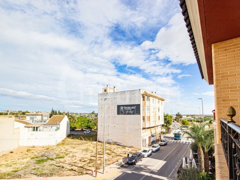 2 slaapkamer Appartement te koop in Los Montesinos - € 104.900 (Ref: 8664067)