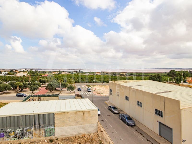 2 slaapkamer Appartement te koop in Los Montesinos met garage - € 125.000 (Ref: 8823022)