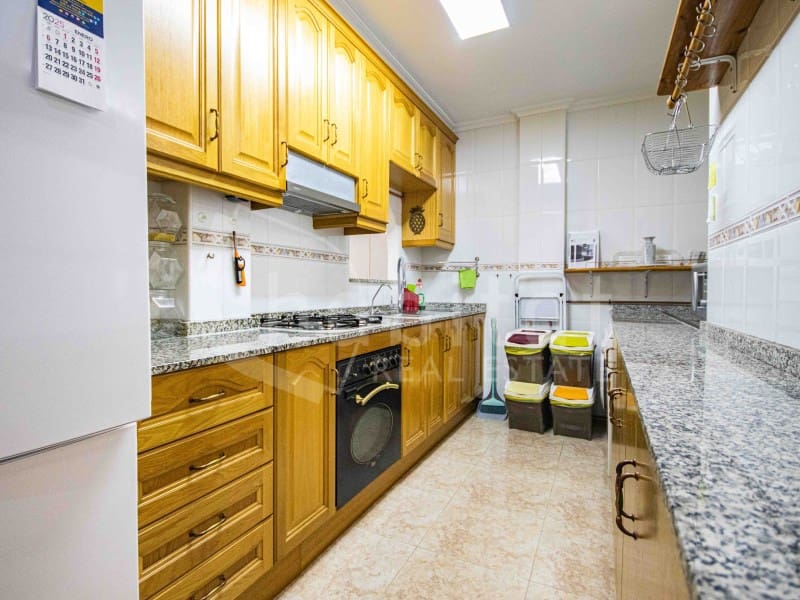 2 slaapkamer Appartement te koop in Los Montesinos met garage - € 125.000 (Ref: 8823022)