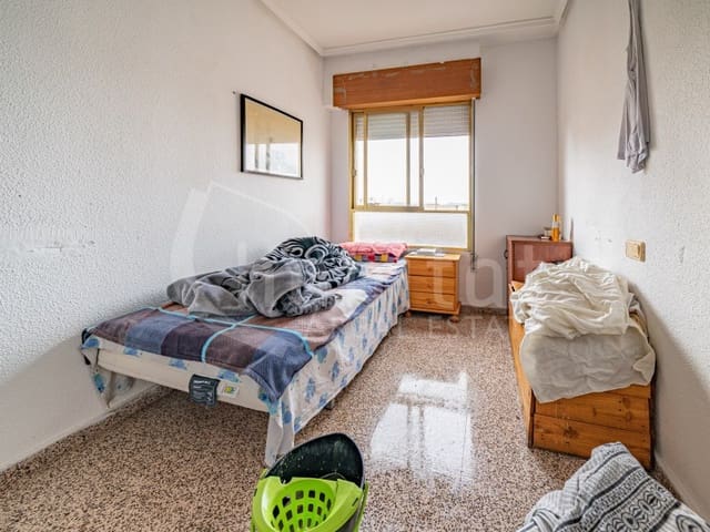 4 slaapkamer Appartement te koop in Los Montesinos - € 152.000 (Ref: 8865814)