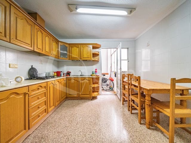 4 slaapkamer Appartement te koop in Los Montesinos - € 152.000 (Ref: 8865814)