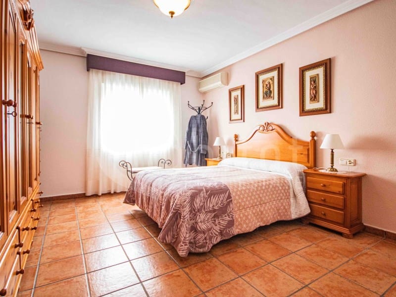 7 sovrum Hus till salu i Los Montesinos med pool garage - 495 000 € (Ref: 8923844)