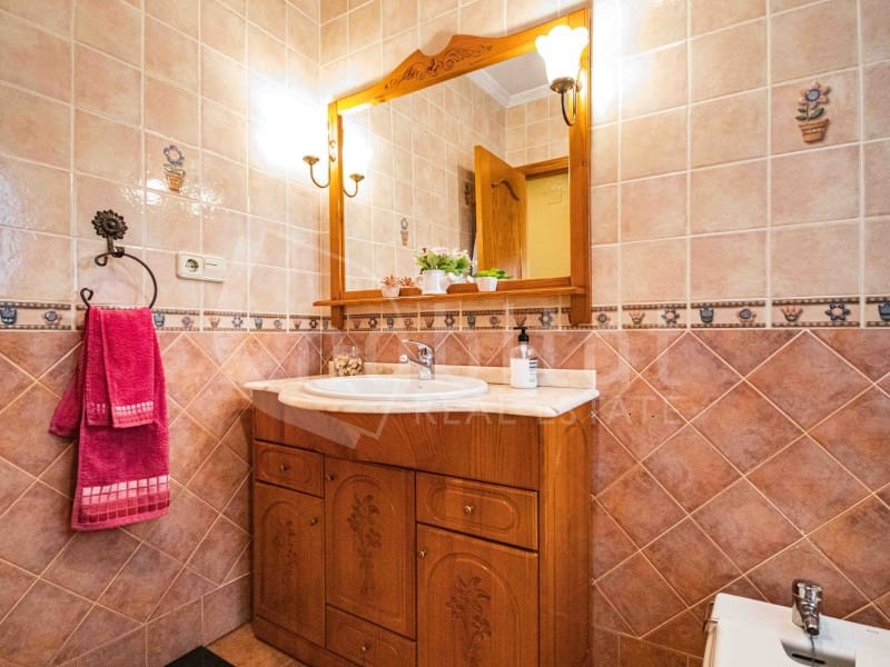 7 sovrum Hus till salu i Los Montesinos med pool garage - 495 000 € (Ref: 8923844)