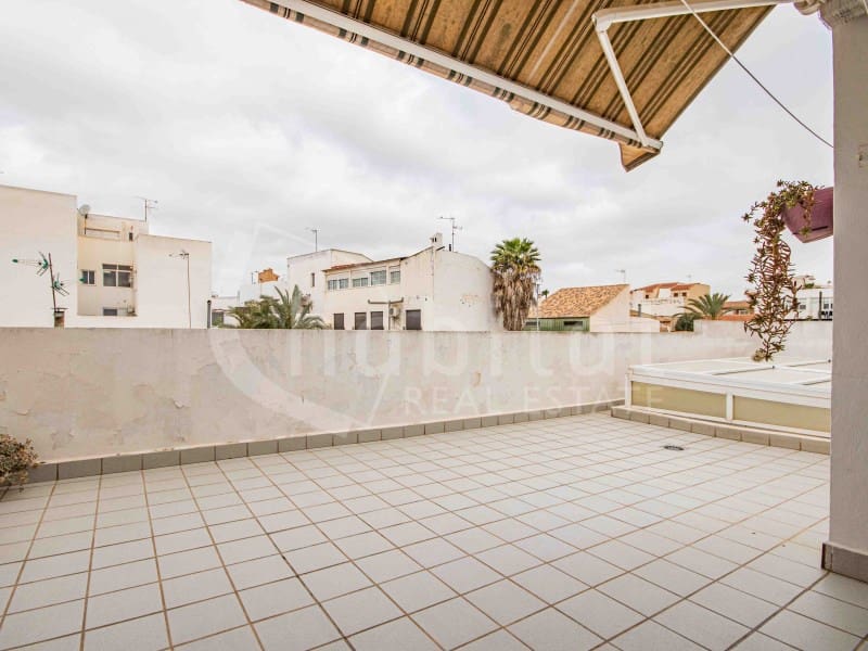 7 sovrum Hus till salu i Los Montesinos med pool garage - 495 000 € (Ref: 8923844)