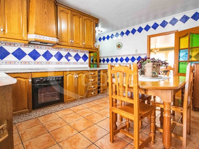 7 sovrum Hus till salu i Los Montesinos med pool garage - 495 000 € (Ref: 8923844)