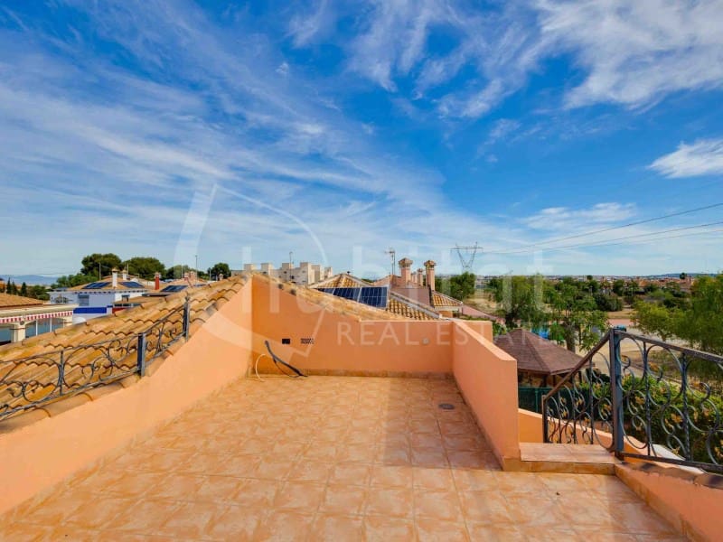 3 sypialnia Willa na sprzedaż w Los Montesinos z garażem - 285 000 € (Ref: 8926772)