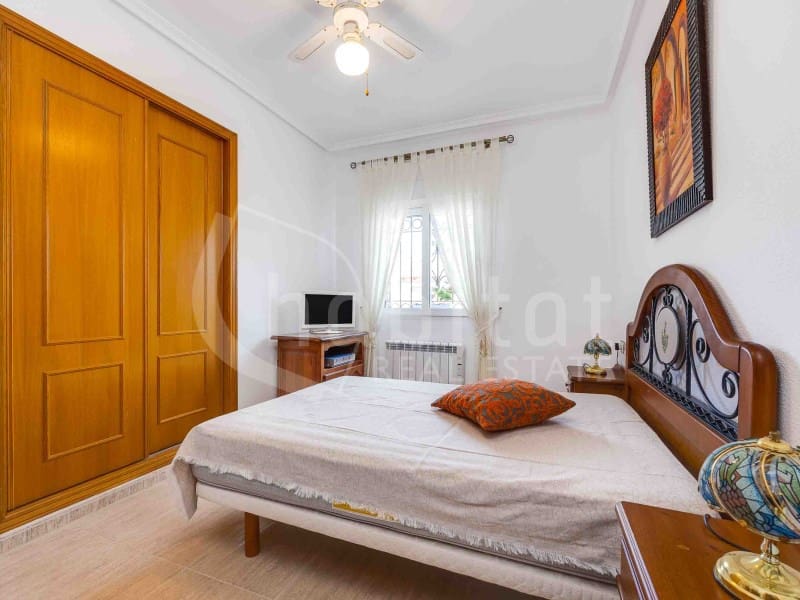 3 sypialnia Willa na sprzedaż w Los Montesinos z garażem - 285 000 € (Ref: 8926772)