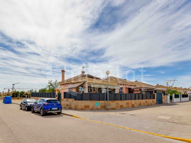 3 sypialnia Willa na sprzedaż w Los Montesinos z garażem - 285 000 € (Ref: 8926772)