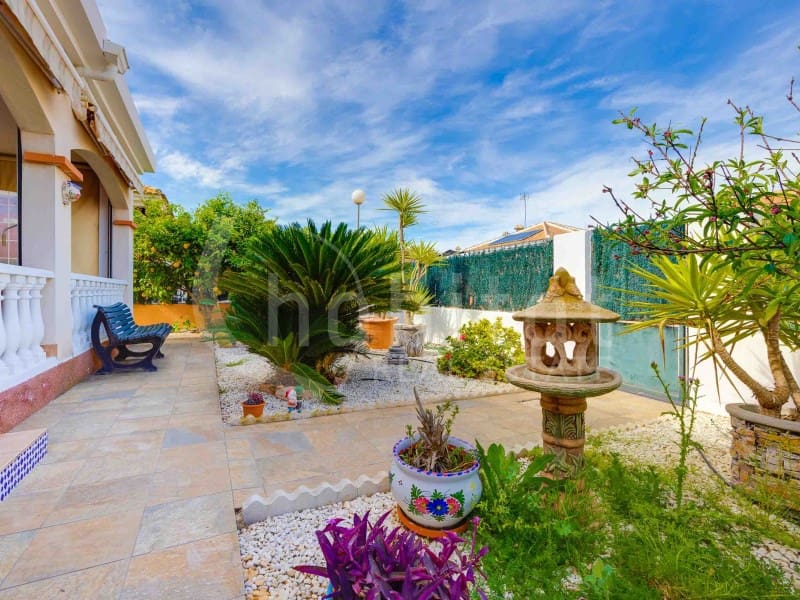 3 sypialnia Willa na sprzedaż w Los Montesinos z garażem - 285 000 € (Ref: 8926772)