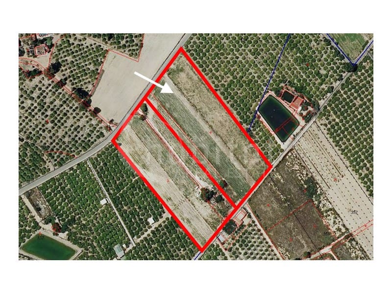 Grunde uden byggetilladelser til salg i Rojales - € 125.000 (Ref: 8926773)