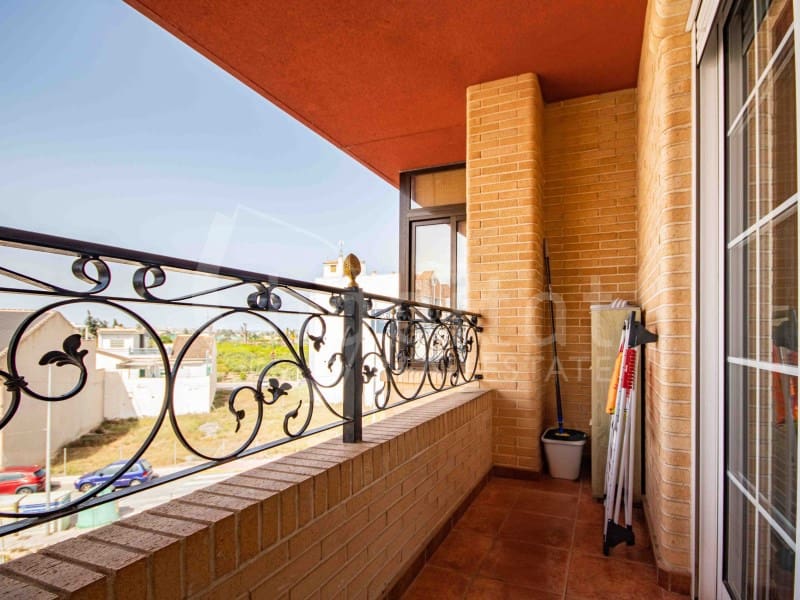 2 slaapkamer Appartement te koop in Los Montesinos met garage - € 130.000 (Ref: 8968671)