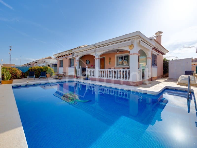 3 bedroom Villa for sale in Los Montesinos - € 325,000 (Ref: 8994077)