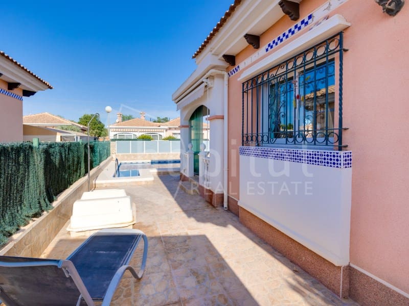 3 bedroom Villa for sale in Los Montesinos - € 325,000 (Ref: 8994077)