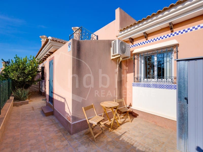 3 bedroom Villa for sale in Los Montesinos - € 325,000 (Ref: 8994077)