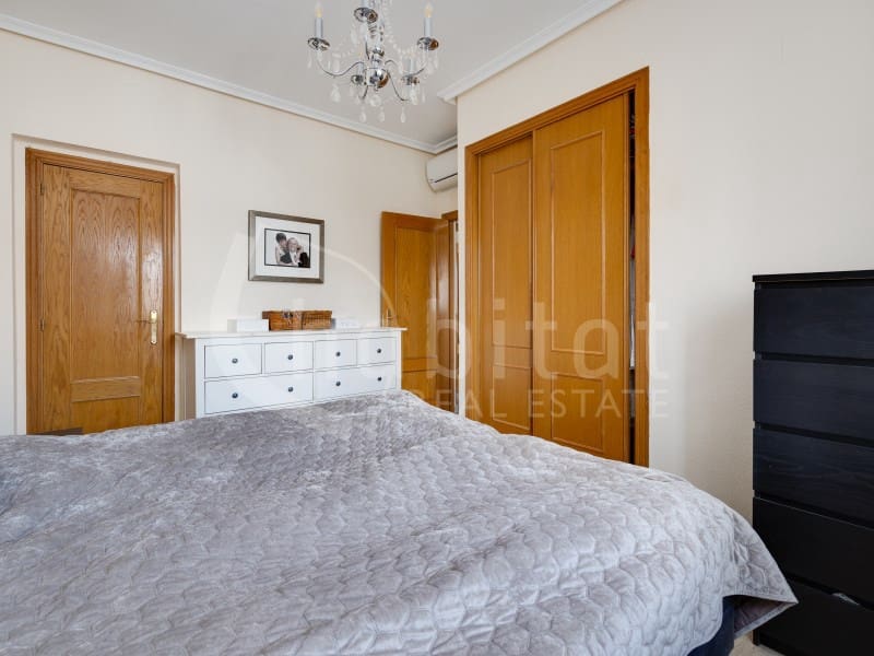 3 bedroom Villa for sale in Los Montesinos - € 325,000 (Ref: 8994077)