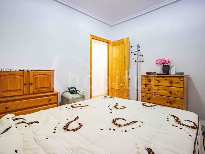 2 slaapkamer Appartement te koop in Los Montesinos met garage - € 119.900 (Ref: 9003496)