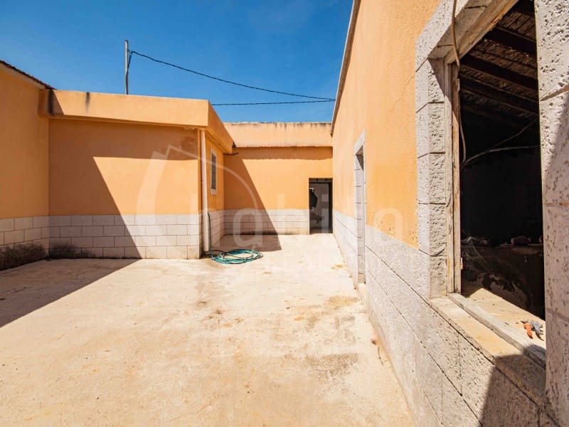 2 soverom Finca/Herregård til salgs i Redovan med svømmebasseng garasje - € 225 000 (Ref: 9014608)