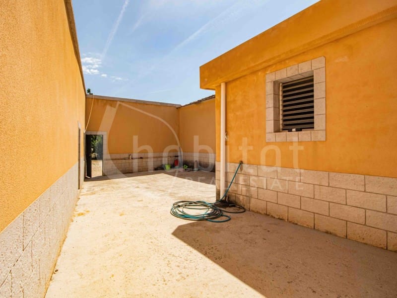 2 soverom Finca/Herregård til salgs i Redovan med svømmebasseng garasje - € 225 000 (Ref: 9014608)