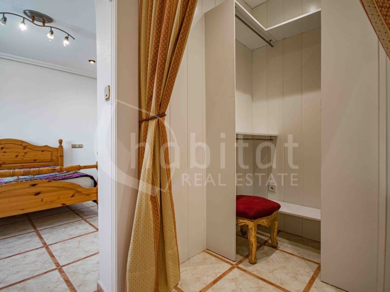 4 bedroom Villa for sale in Torrevieja with pool garage - € 689,000 (Ref: 9051378)