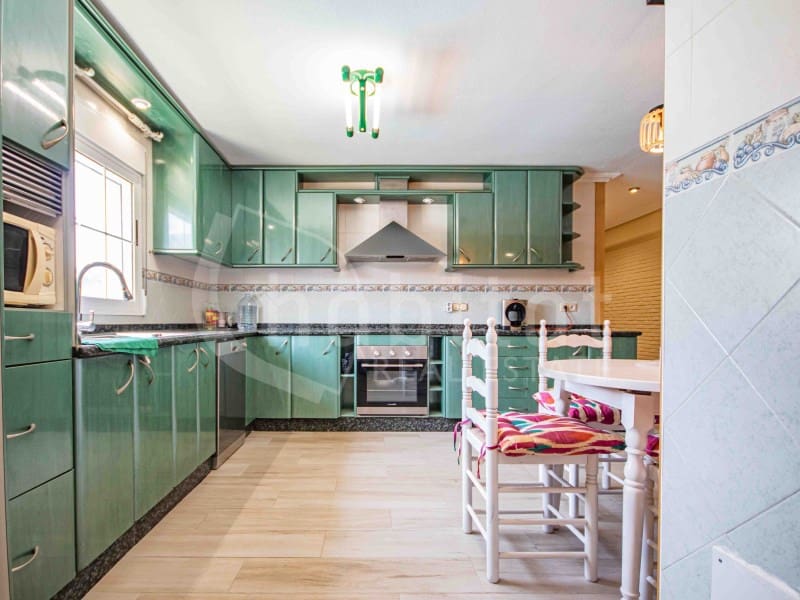 4 bedroom Villa for sale in Torrevieja with pool garage - € 689,000 (Ref: 9051378)