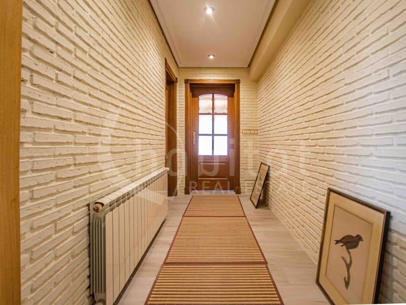 4 bedroom Villa for sale in Torrevieja with pool garage - € 689,000 (Ref: 9051378)