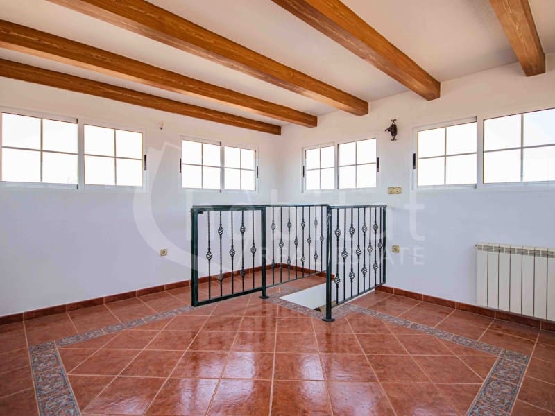 4 bedroom Villa for sale in Torrevieja with pool garage - € 689,000 (Ref: 9051378)