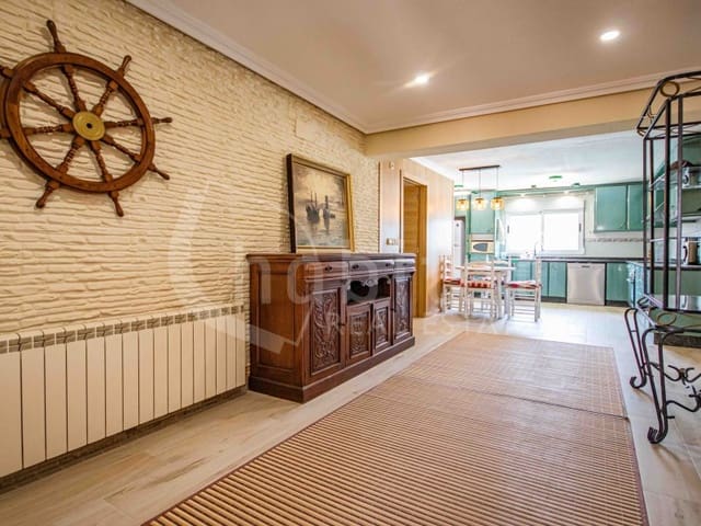 4 bedroom Villa for sale in El Chaparral, Torrevieja with pool garage - € 689,000 (Ref: 9051378)