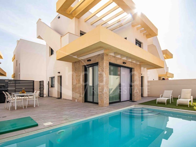 3 bedroom Villa for sale in Los Montesinos - € 380,000 (Ref: 9074994)