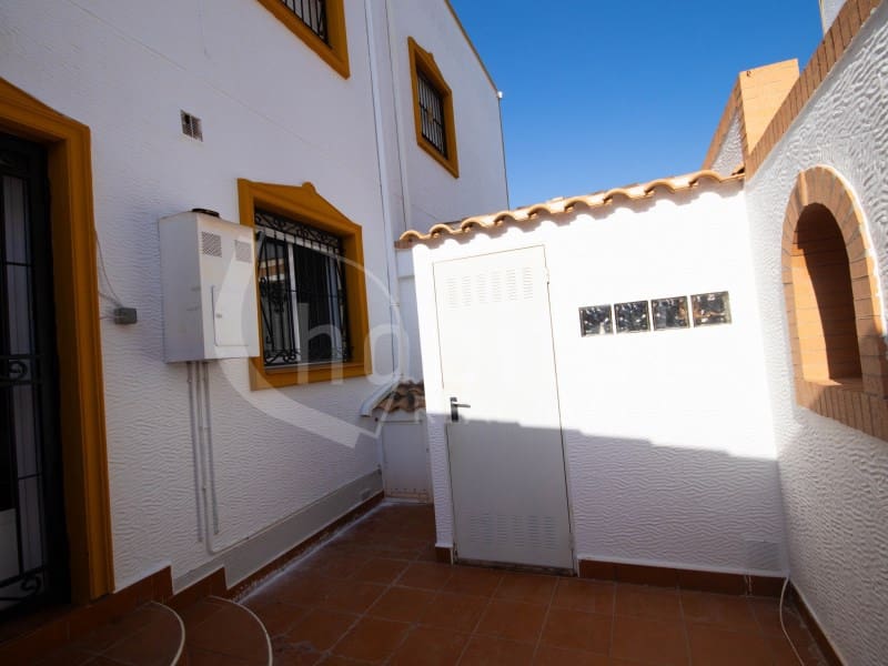 3 soveværelse Byhus til salg i Orihuela med swimmingpool garage - € 219.900 (Ref: 9131906)