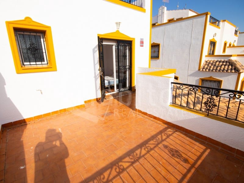 3 soveværelse Byhus til salg i Orihuela med swimmingpool garage - € 219.900 (Ref: 9131906)