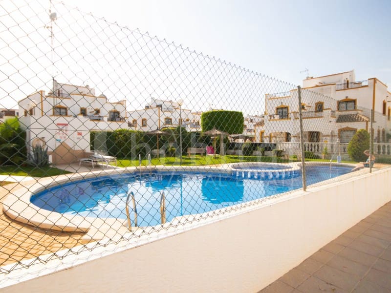 3 soveværelse Byhus til salg i Orihuela med swimmingpool garage - € 219.900 (Ref: 9131906)