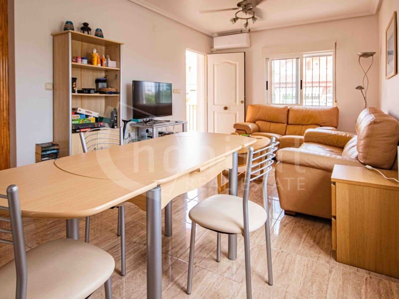3 bedroom Townhouse for rent in Pinar de Campoverde with pool garage - € 900 (Ref: 9151833)