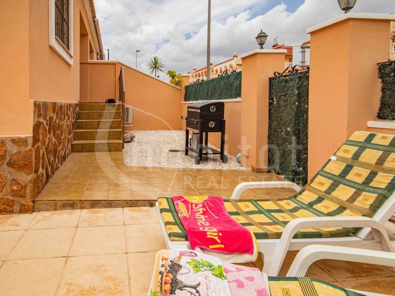 3 bedroom Townhouse for rent in Pinar de Campoverde with pool garage - € 900 (Ref: 9151833)