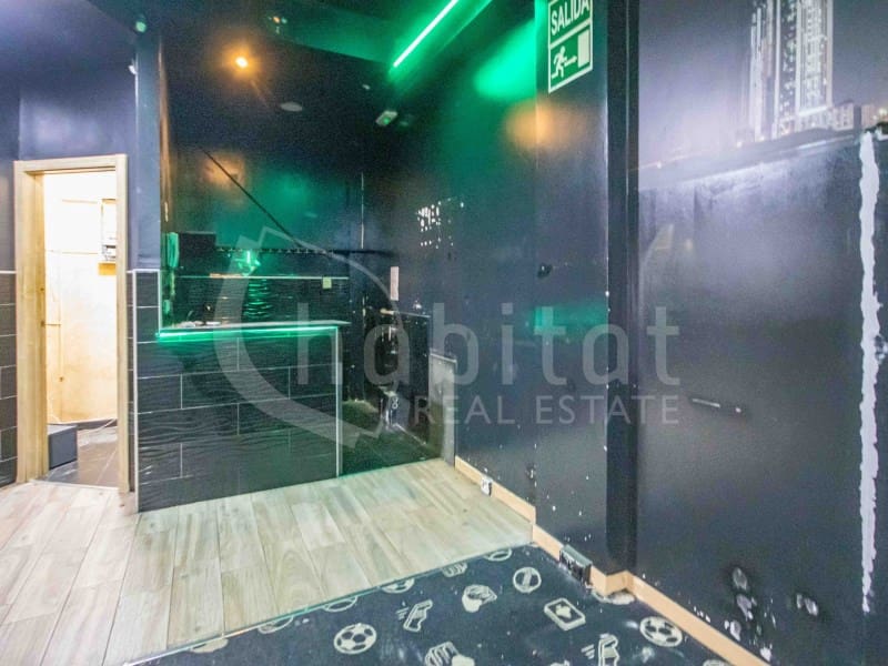 Kommersiell till salu i Los Montesinos - 275 000 € (Ref: 9220318)