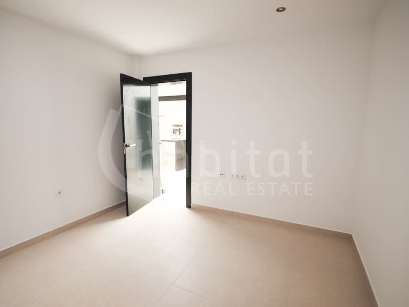 4 slaapkamer Huis te koop in Los Montesinos - € 250.000 (Ref: 9276555)