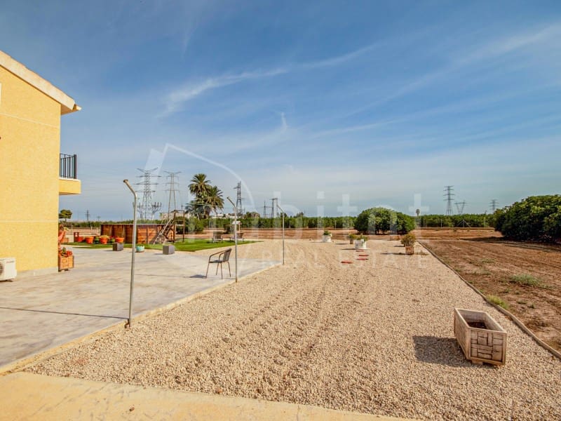 5 quarto Quinta/Casa Rural para venda em San Miguel de Salinas com piscina - 425 000 € (Ref: 9317657)