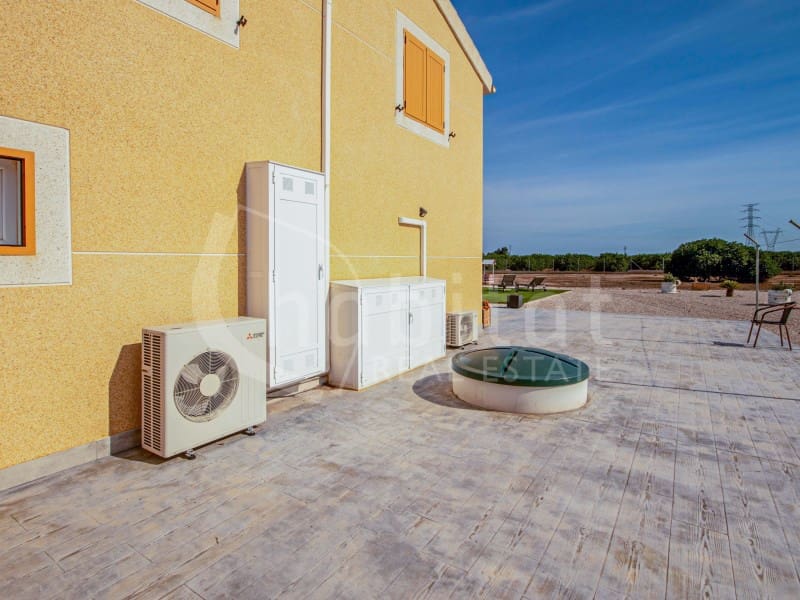 5 quarto Quinta/Casa Rural para venda em San Miguel de Salinas com piscina - 425 000 € (Ref: 9317657)