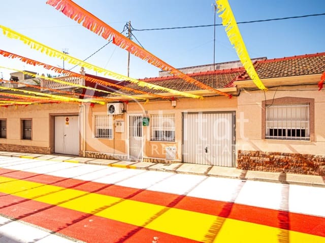 3 bedroom Townhouse for sale in Los Montesinos with garage - € 110,000 (Ref: 9322566)